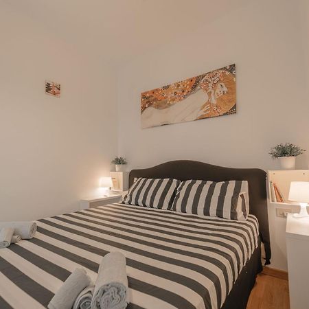 Solari New Apt Milan Extérieur photo